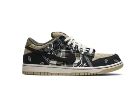 Travis Scott Dunks Bandana Low