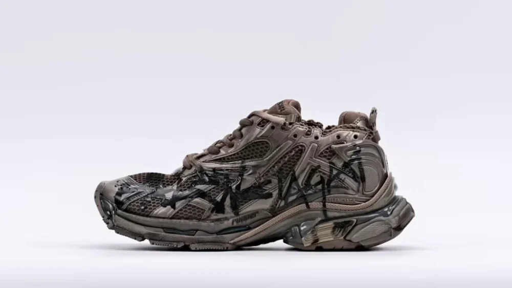 BALENCIAGA Graffiti Runner Sneakers in Mesh & Nylon TOP REPS - etkick uk