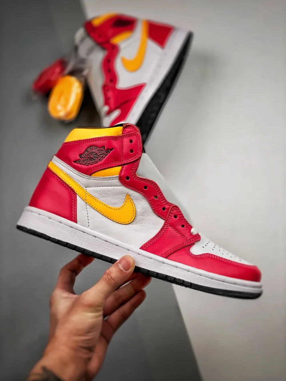 Jordan 1 High OG Light Fusion Red - etkick reps