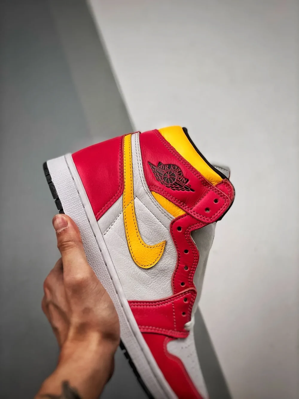 Jordan 1 High OG Light Fusion Red - etkick reps