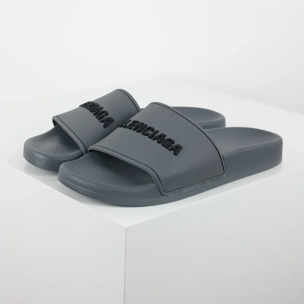 Balenciaga Flip-Flops mit Logo-Print Grey - etkick reps