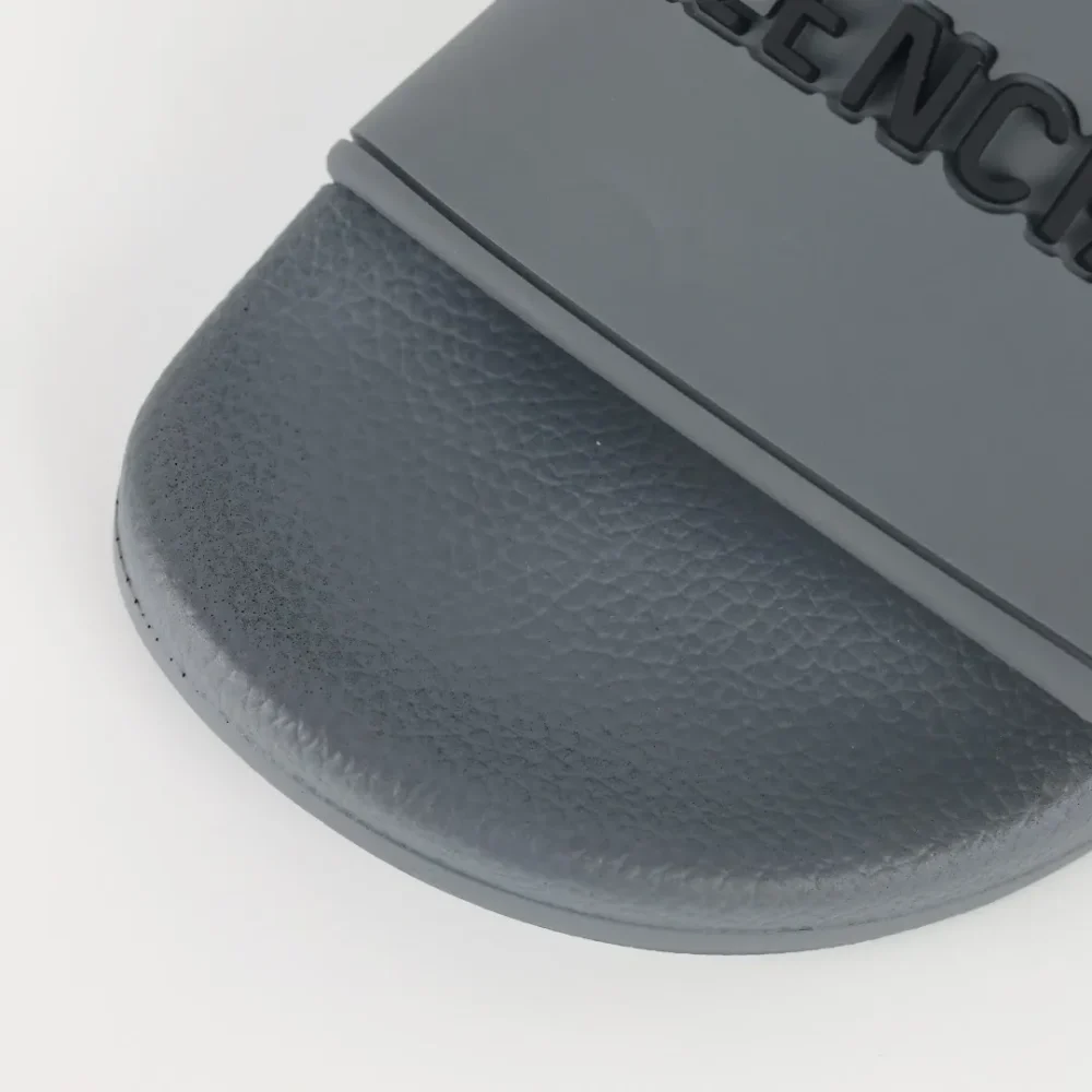 Balenciaga Flip-Flops mit Logo-Print Grey - etkick reps