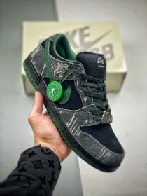 There Skateboards Dunk Low Sneaker Black Green