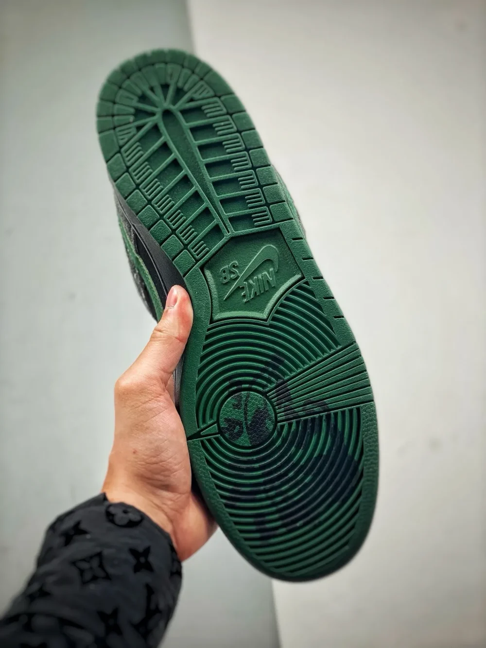 There Skateboards Dunk Low Sneaker Black Green - etkick reps