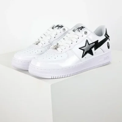 A BATHING APE STA Sneakers in White and Black - etkick reps