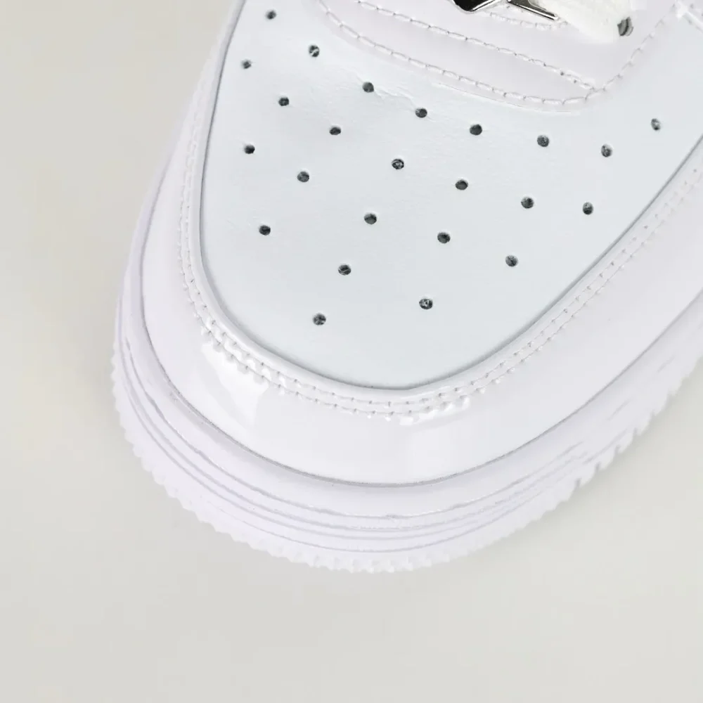 A BATHING APE STA Sneakers in White and Black - etkick reps