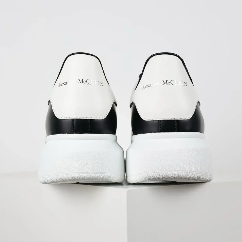 McQueen Oversized Low-Top Sneakers Black/White Reps - etkick reps