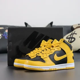 Dunk High SP “Varsity Maize” Sneakers Black and Yellow Replica