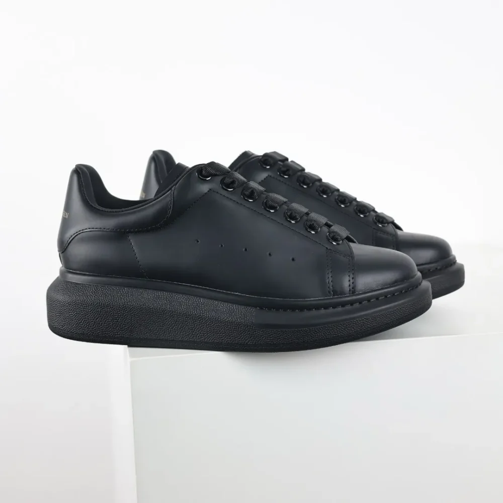 Alexander McQueen white shoes “Black” - etkick reps