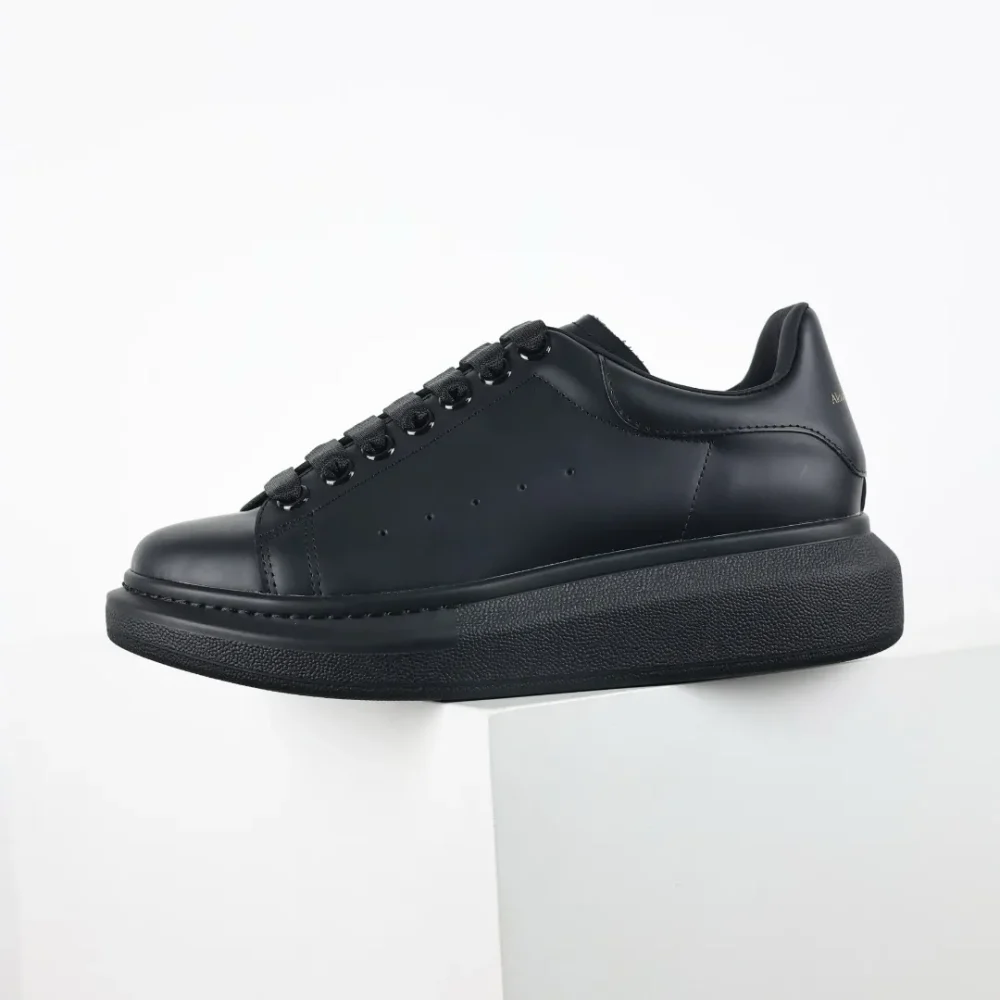 Alexander McQueen white shoes “Black” - etkick reps