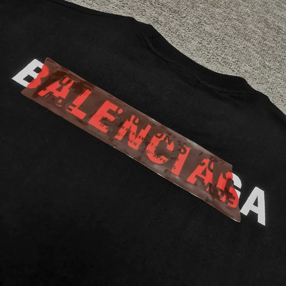 Balenciaga With Front And Back Logo Embroidery And Laminated Letter Logo Black T-Shirt - etkick reps