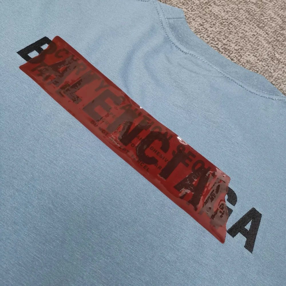 Balenciaga With Front And Back Logo Embroidery And Laminated Letter Logo Black T-Shirt - etkick reps