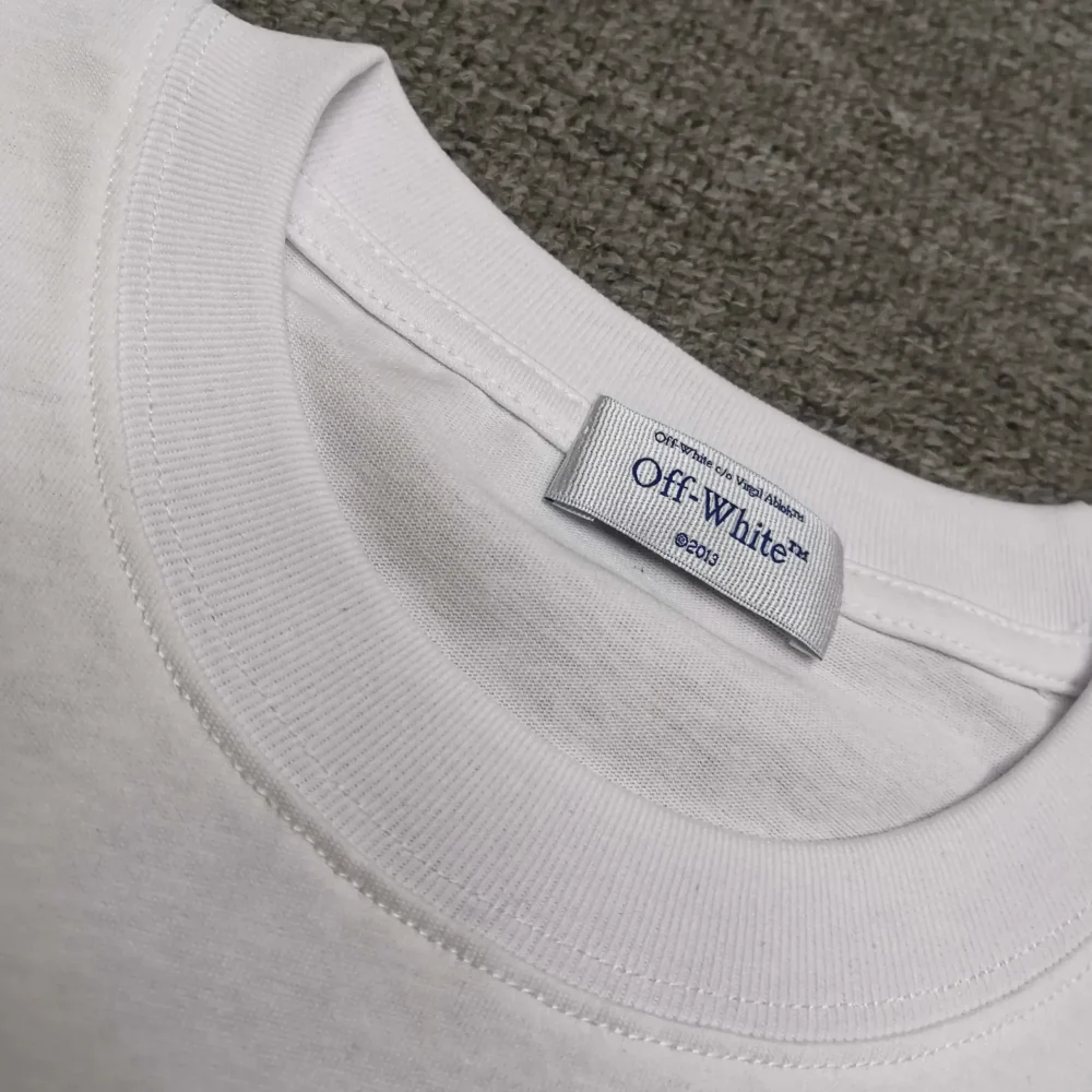 OFF WHITE Cream Colored Loose Fitting T-Shirt - etkick reps