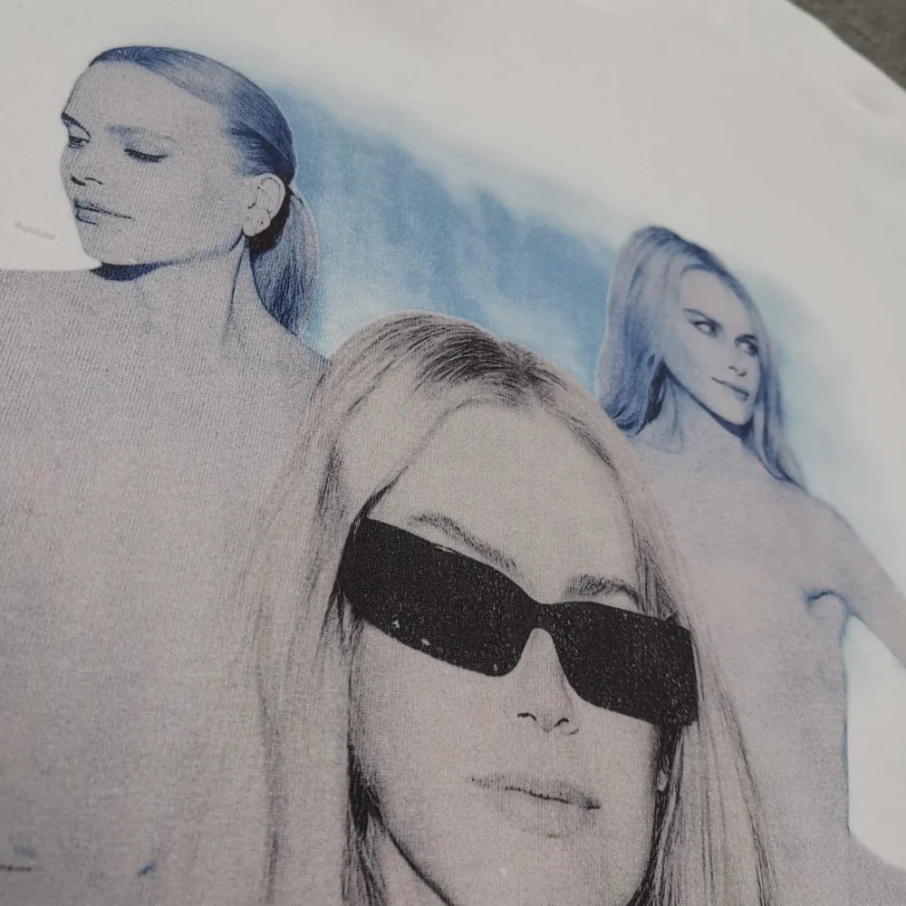Balenciaga Nicole boxy T-shirt in white - etkick reps