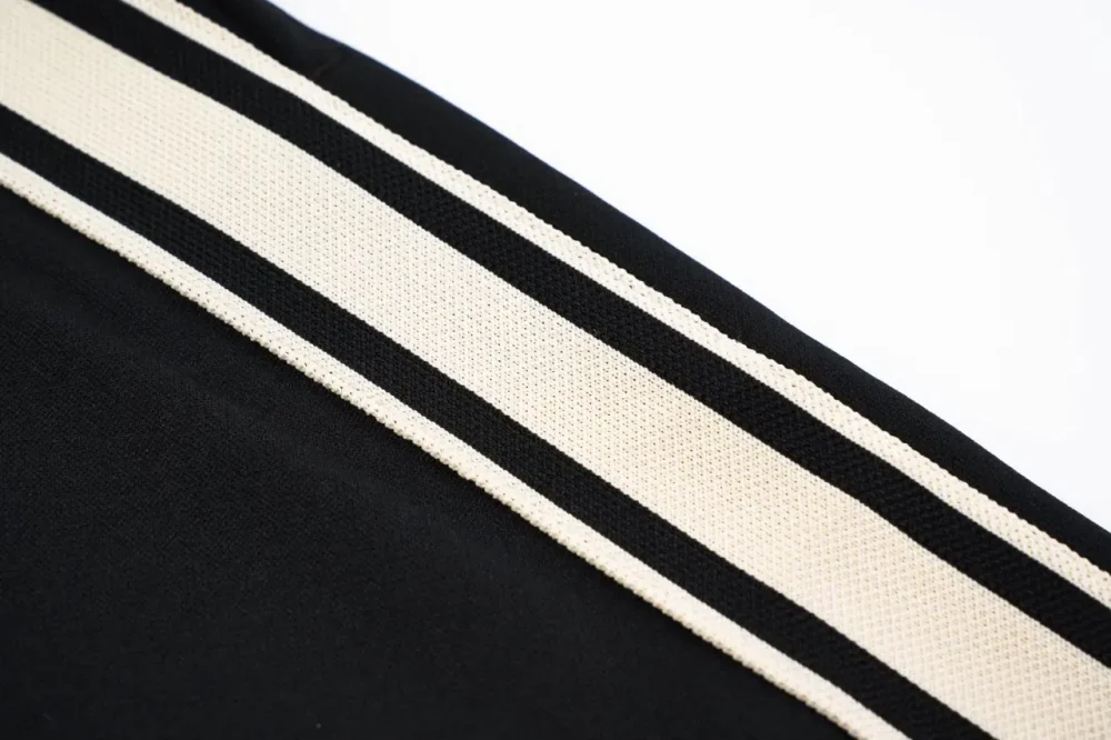 Cel1ne Shorts with Side Band Black - etkick reps