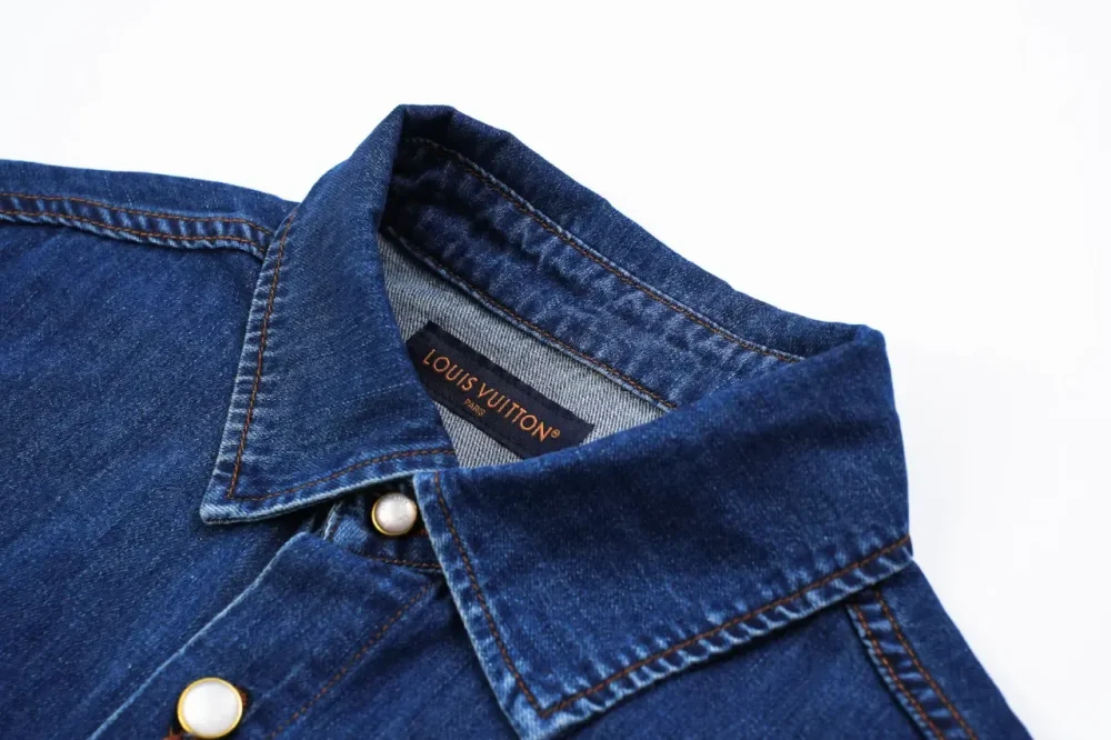 Denim Short-Sleeved Shirt With Small Logo On The Pocket Blue - etkick reps