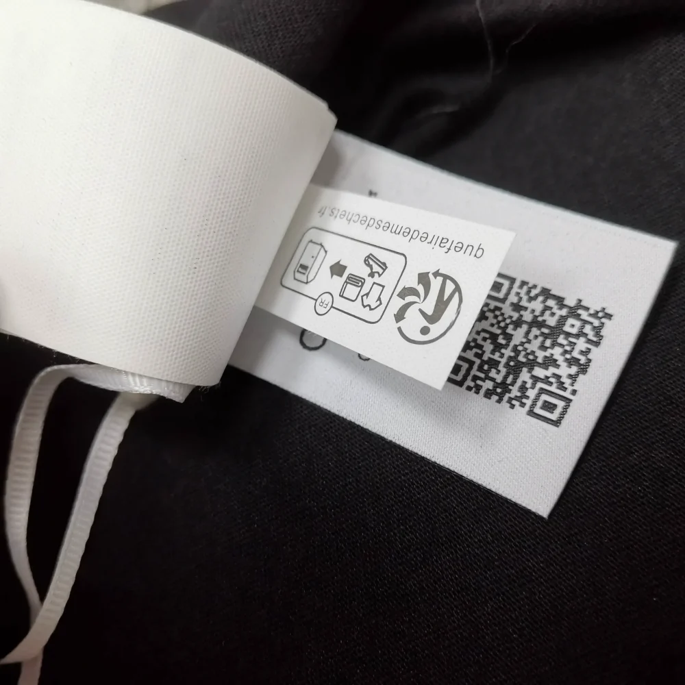 Off-White With Colorful Painted Words And A Loose Fit T-Shirt - etkick reps