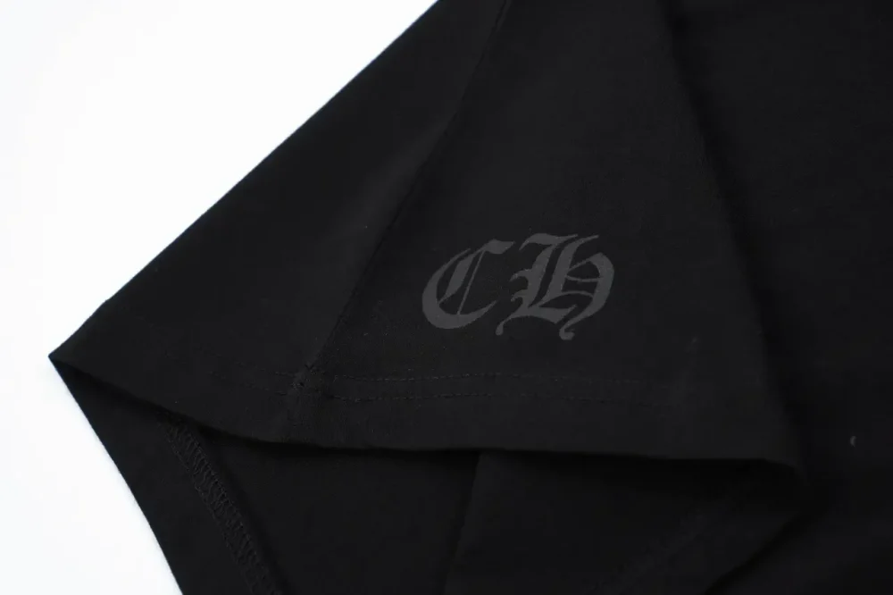 T-Shirt With Sanskrit Print On The Neckline In Black - etkick reps