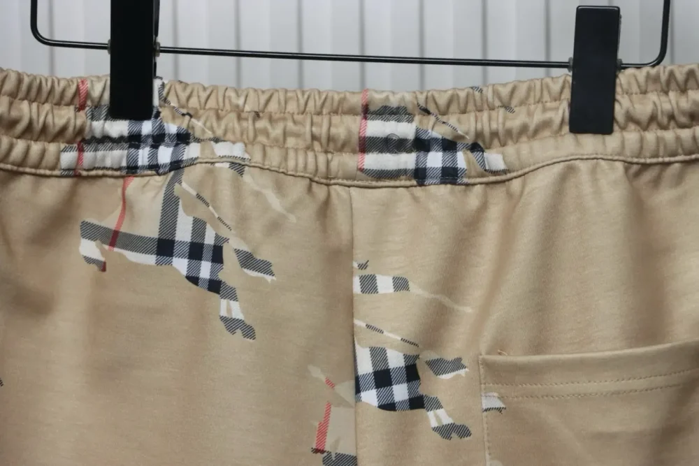 BU Shorts With Checked Warhorse Print - Image 8