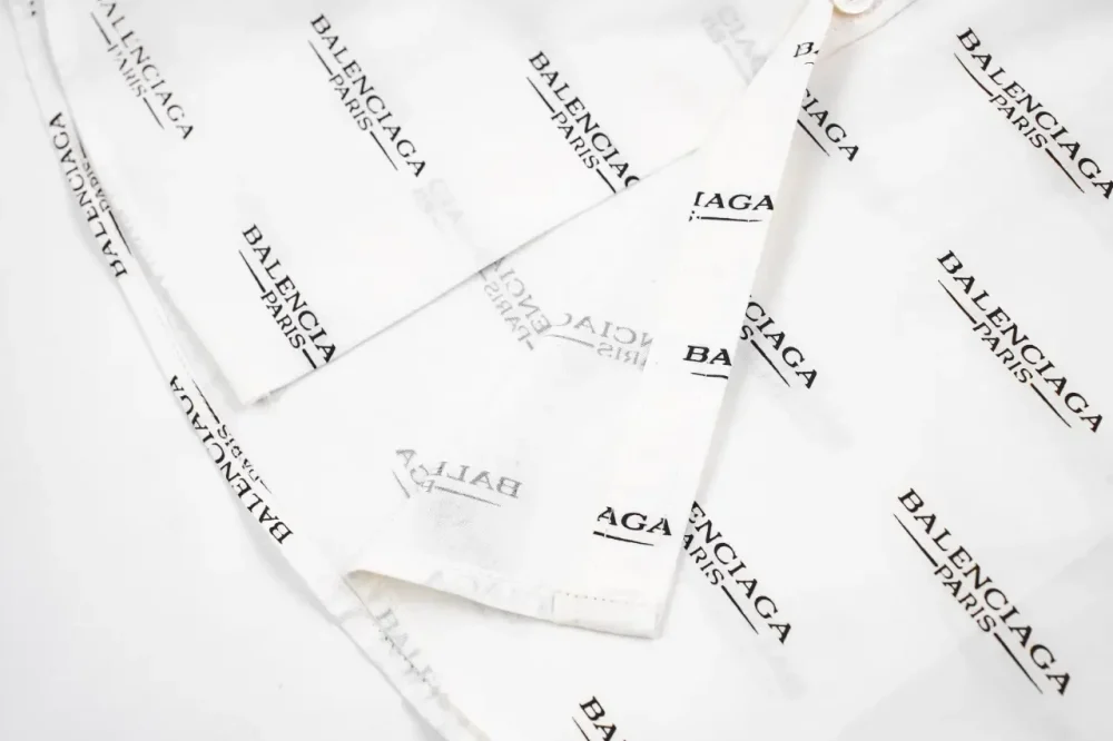 Balenciaga Limited Edition Short-Sleeved Shirt With Letter Print In White - Image 7