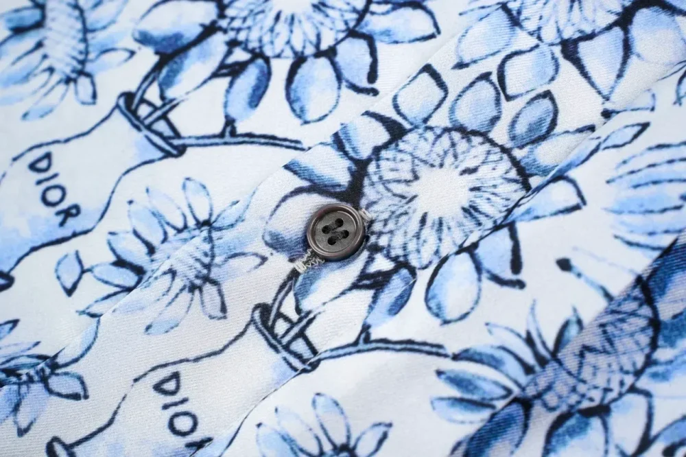 DI Light Blue T-Shirt With Porcelain Floral Print - Image 3