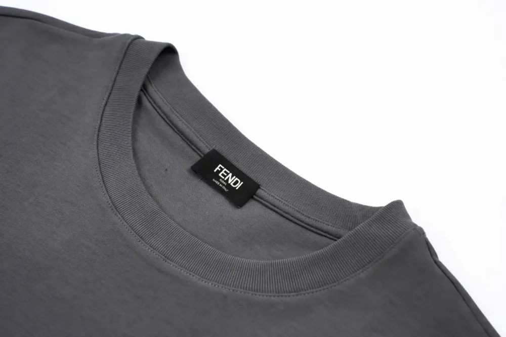 FD Roma Pocket Zipper T-Shirt - Image 4