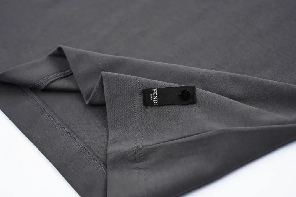 FD Roma Pocket Zipper T-Shirt - Image 5