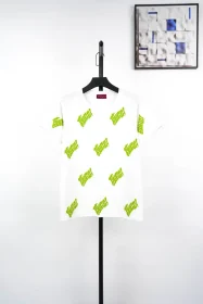 GU Lime green short-sleeved shirt with G embroidery