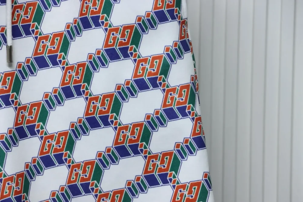 GU Shorts With All-Over Print - Image 16