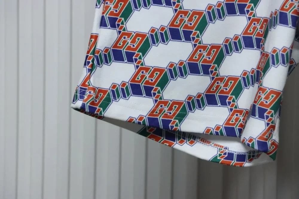 GU Shorts With All-Over Print - Image 17