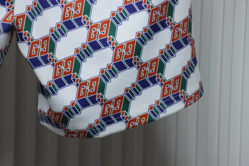 GU Shorts With All-Over Print - Image 19