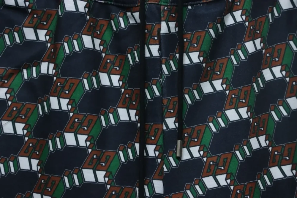 GU Shorts With All-Over Print - Image 4
