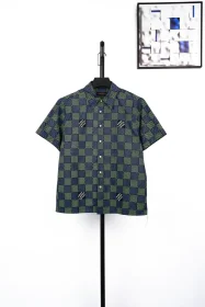 LU Blue-Violet Checkerboard Letter T-Shirt Blue Green