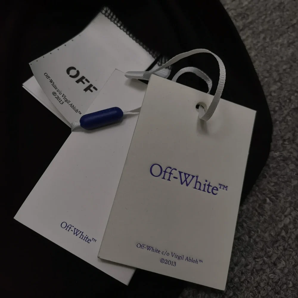 Off White New Loose T-Shirt With Floral Graffiti - etkick reps