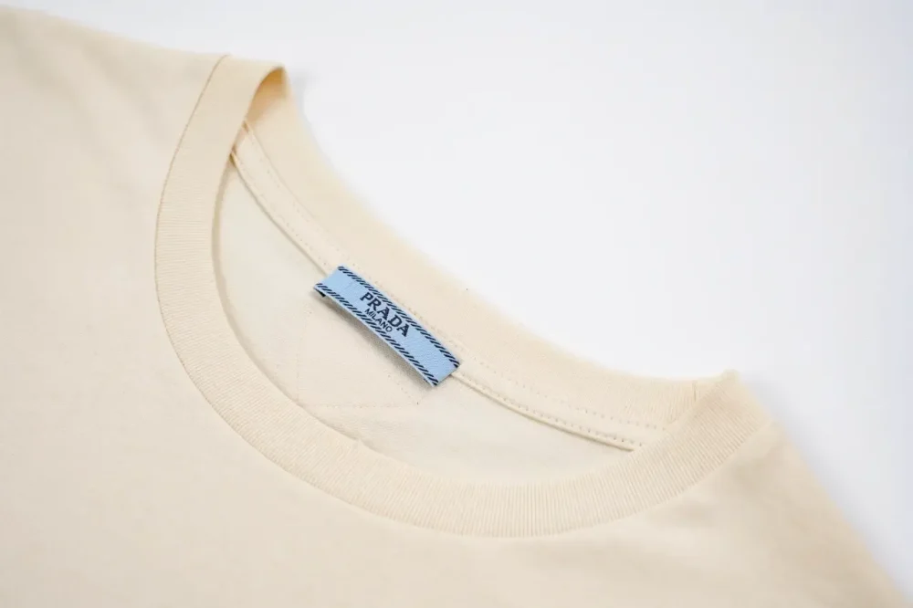 T-Shirt With Distressed Logo Print - Image 13