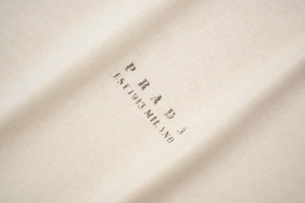 T-Shirt With Distressed Logo Print - Image 14