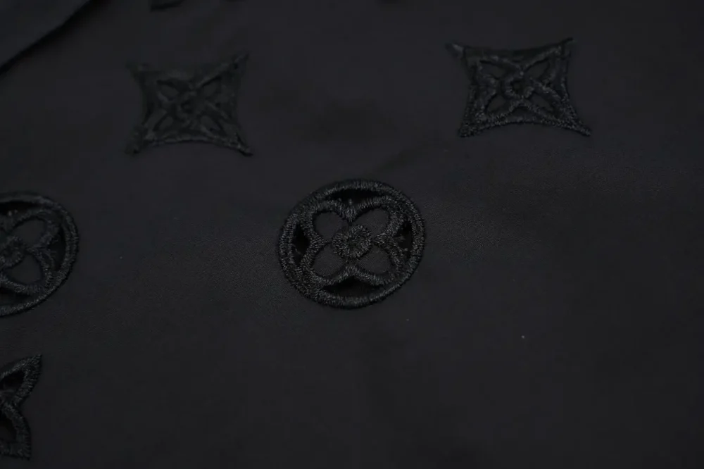 T-Shirt With Hollow Monogram Embroidery - Image 15