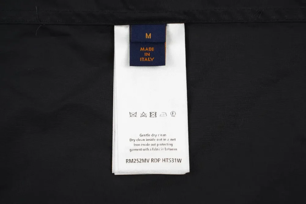 T-Shirt With Hollow Monogram Embroidery - Image 18
