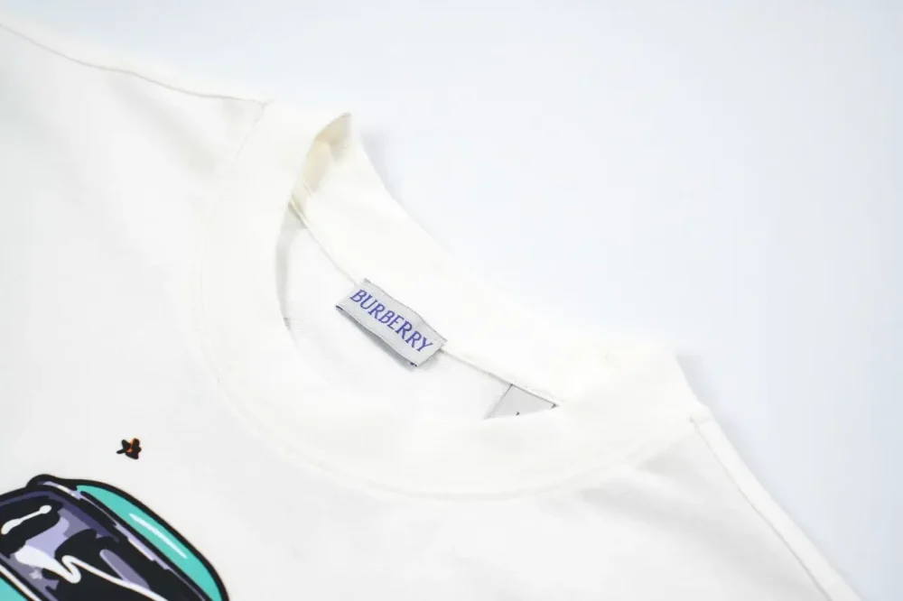 Vintage Car Couple T-Shirt Reps - Image 4