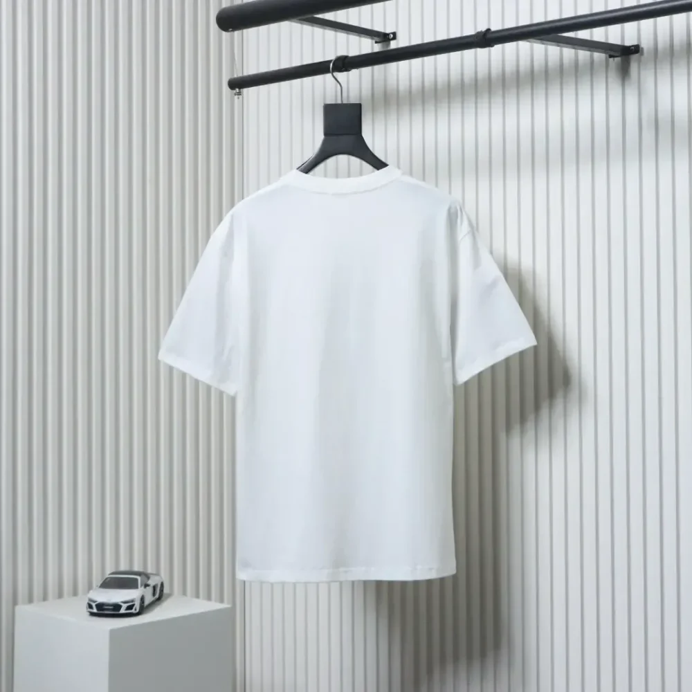 Ami Short Sleeves With Crackled Heart And Letter Embossing - Image 2