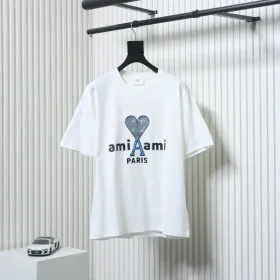 Ami Short Sleeves With Crackled Heart And Letter Embossing