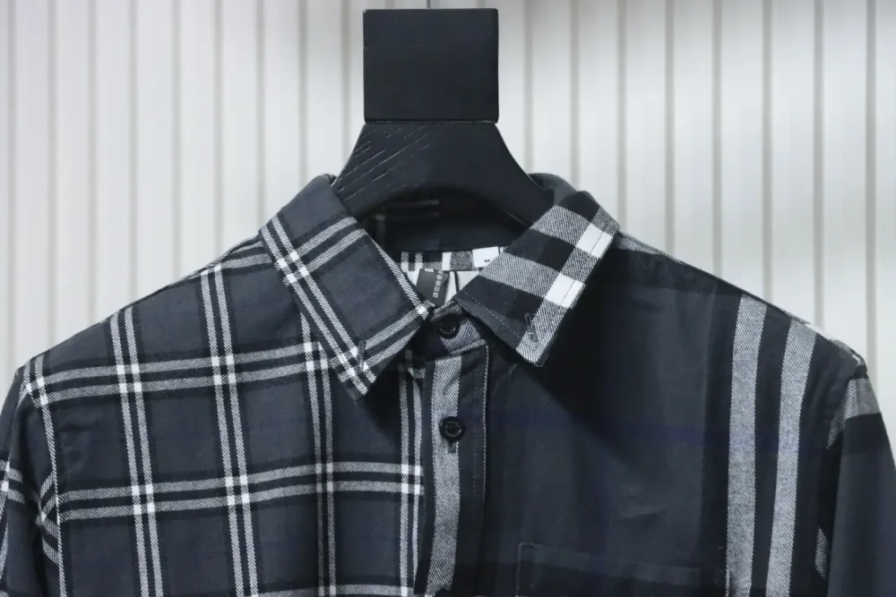 BU Classic Shirt With Brushed Stripe And Double Seam - Image 18