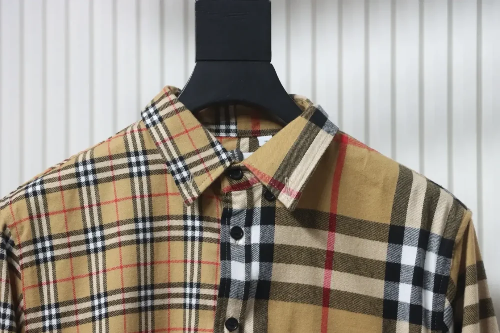 BU Classic Shirt With Brushed Stripe And Double Seam - Image 3