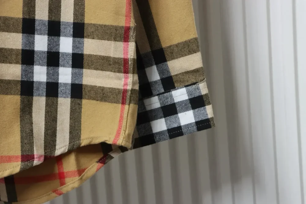 BU Classic Shirt With Brushed Stripe And Double Seam - Image 6