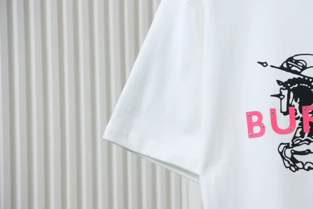 BU T-Shirt With Warhorse Print And Lettering - Image 19