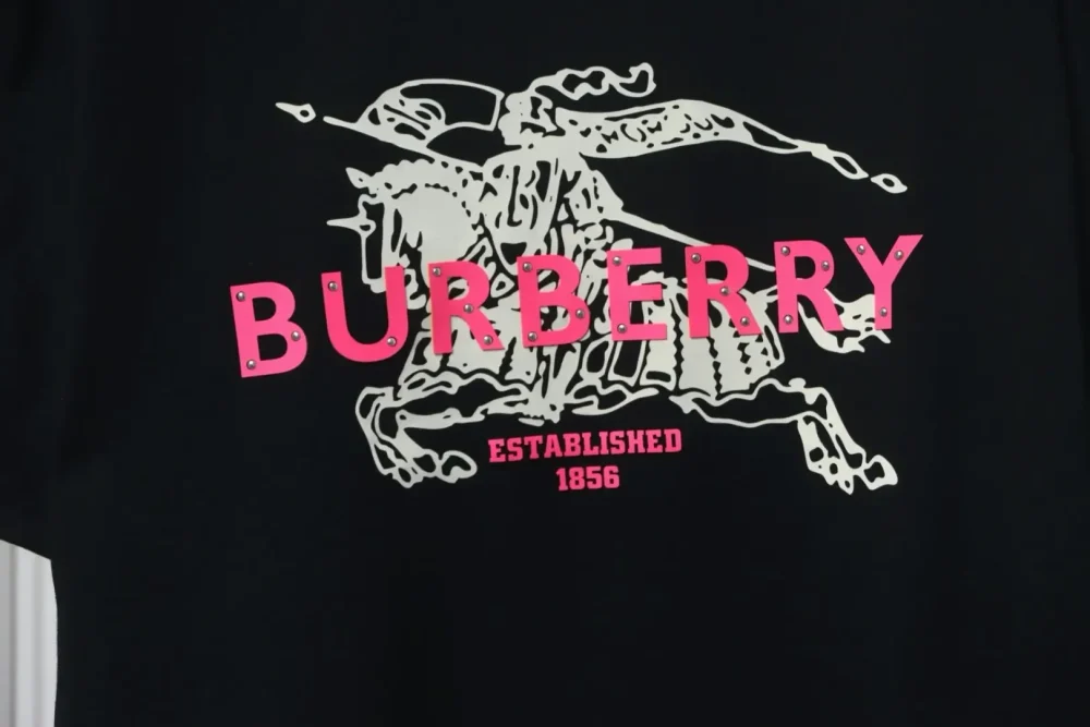 BU T-Shirt With Warhorse Print And Lettering - Image 6
