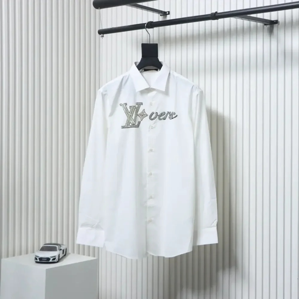 CH Shirt With Rhinestone Logo