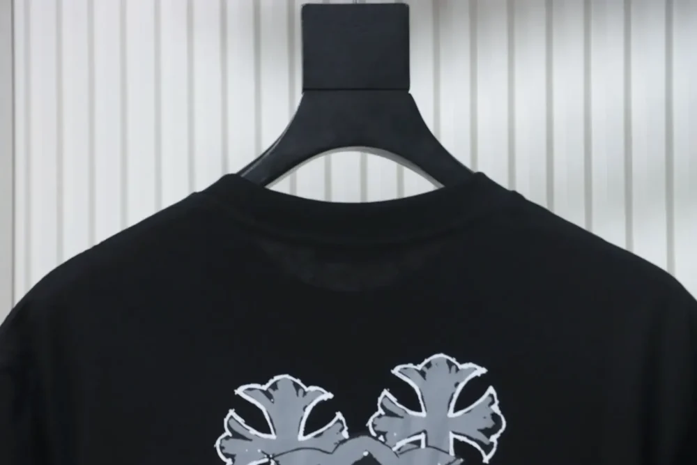 CH Short Sleeves With Cross Print - Image 4
