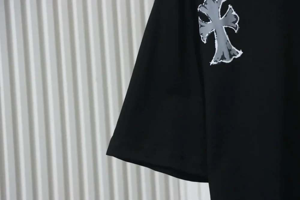 CH Short Sleeves With Cross Print - Image 7