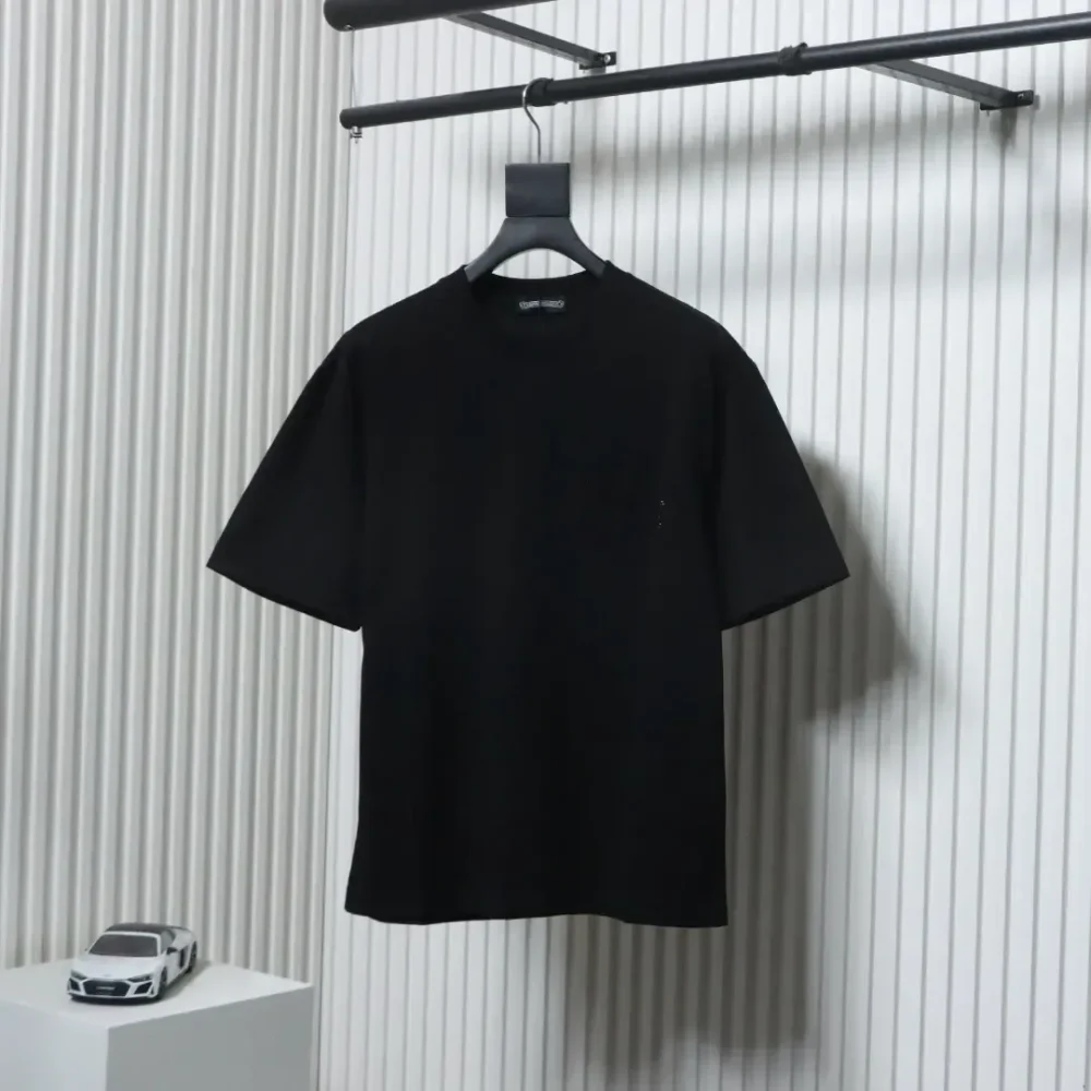 CH T-Shirt With Gradient Color And Hot Diamond Logo - Image 10